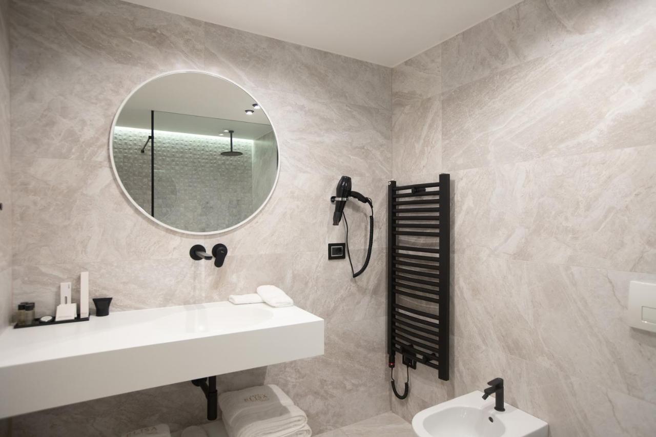 Hotel Elisa Tirana, Affiliated By Melia Exterior photo