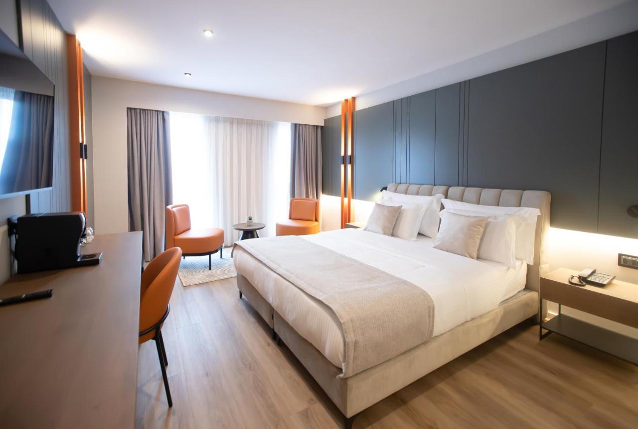 Hotel Elisa Tirana, Affiliated By Melia Exterior photo