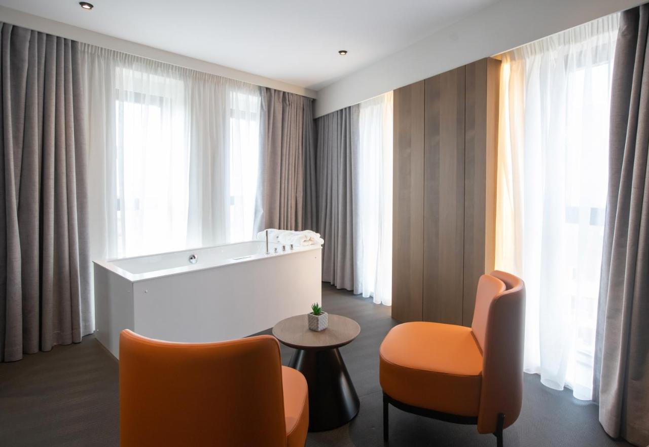 Hotel Elisa Tirana, Affiliated By Melia Exterior photo